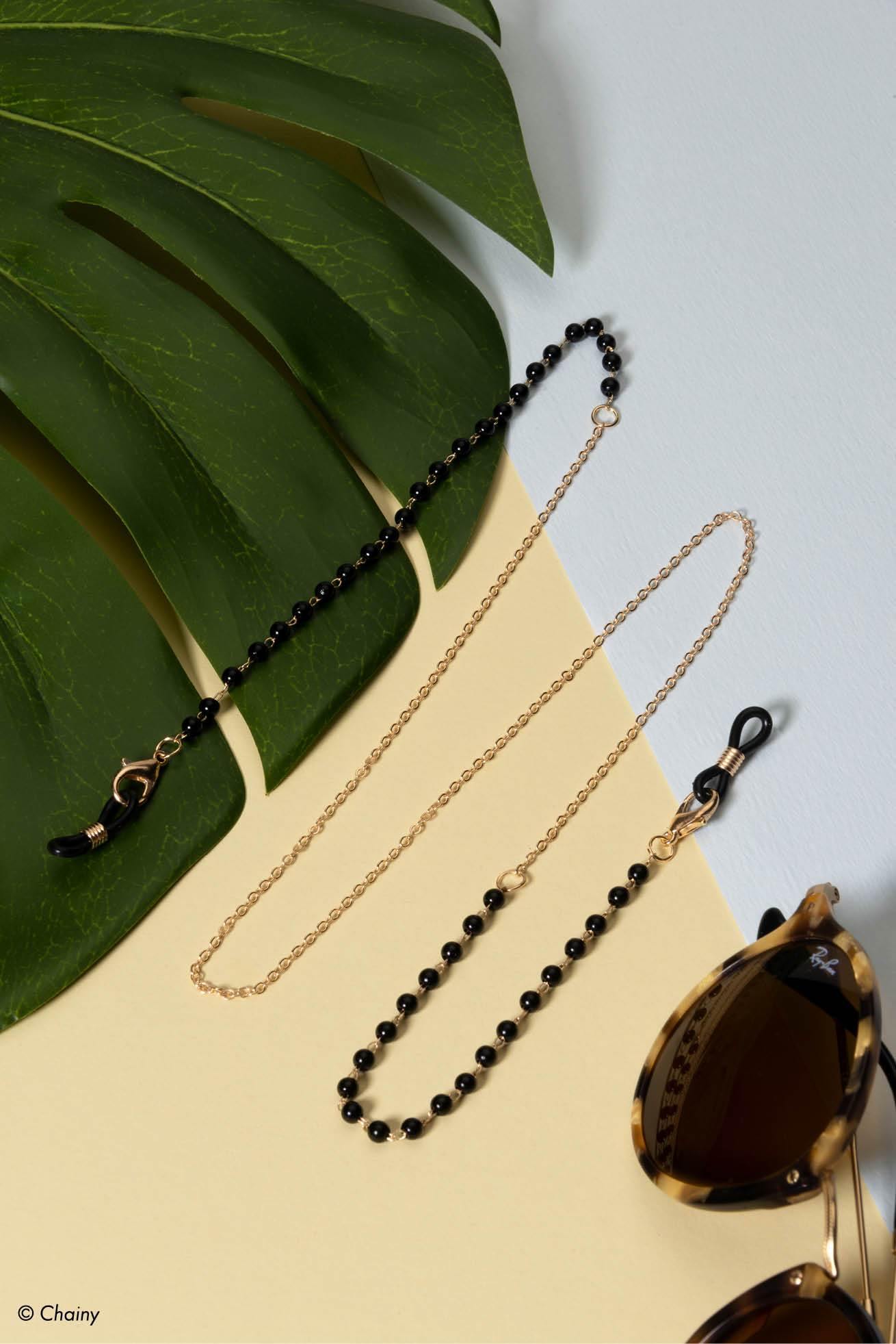 Trendy black glasses chain  https://chainy.ch/products/trendy-black-glasses-chain  Add a touch of style with a Chainy to your glasses! Show us your beautiful eyes! Glasses Chain, Chaîne à lunette, Brillenkette.